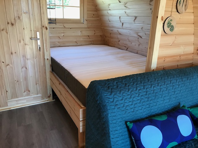 Camping Pod trekkershut comfort slaapkamer